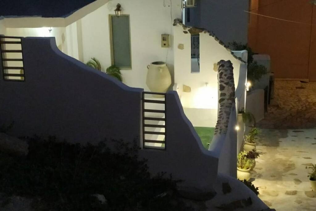 Sonia'S Luxury Apartment With Jacuzzi Kamilari Exterior foto