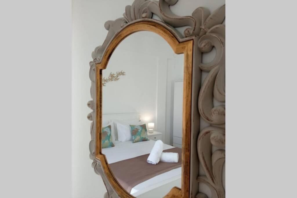 Sonia'S Luxury Apartment With Jacuzzi Kamilari Exterior foto