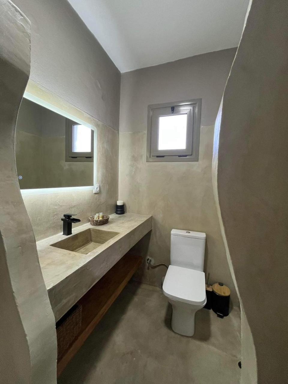 Sonia'S Luxury Apartment With Jacuzzi Kamilari Exterior foto