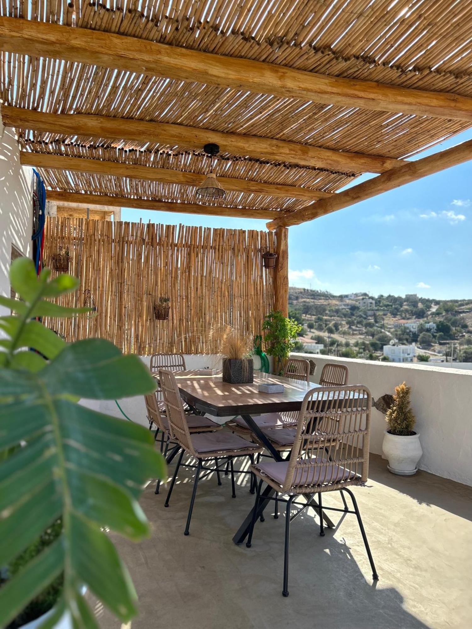 Sonia'S Luxury Apartment With Jacuzzi Kamilari Exterior foto