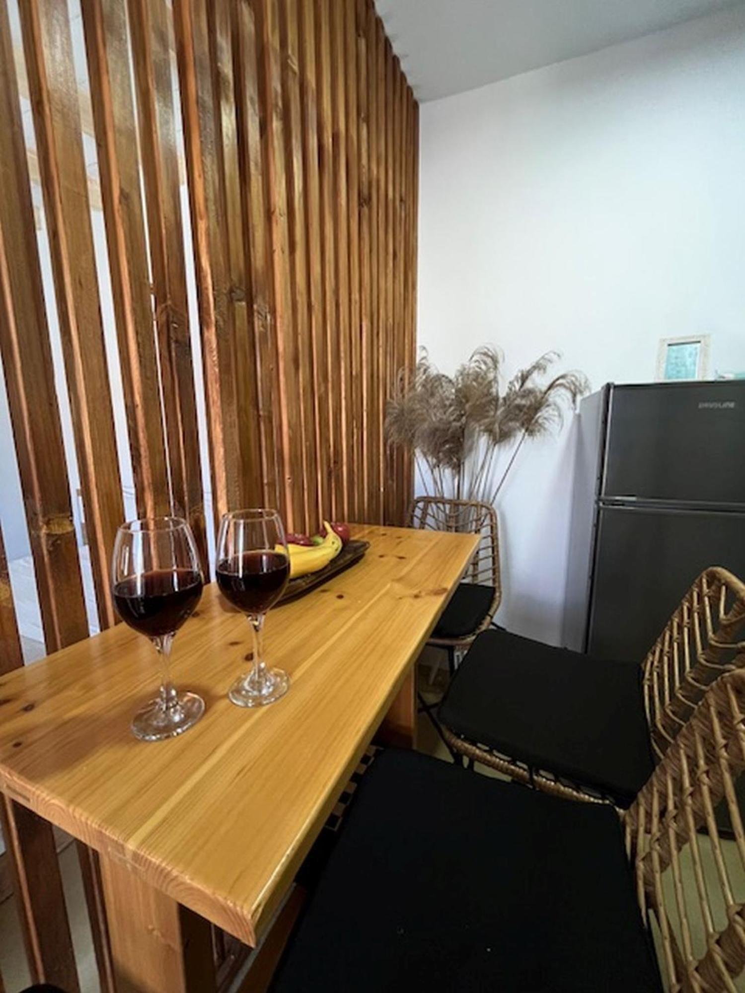 Sonia'S Luxury Apartment With Jacuzzi Kamilari Exterior foto
